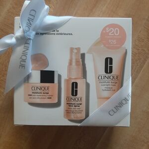 Clinique Moisture Surge Sampler